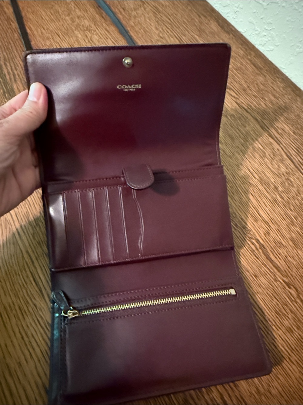 Coach Leather Crossbody Wallet in Plum - Picture 4 of 4